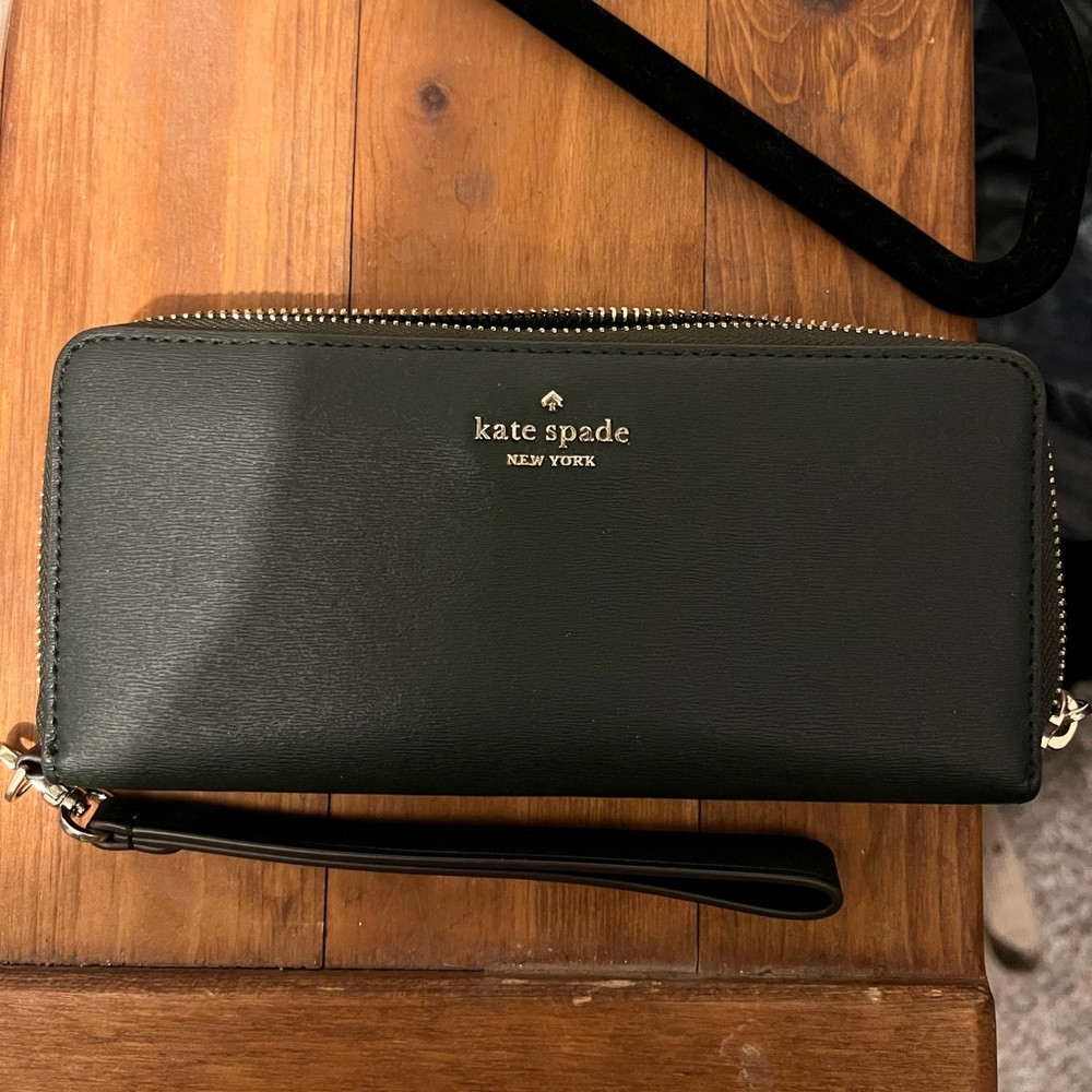 Kate Spade Wristlet or Wallet